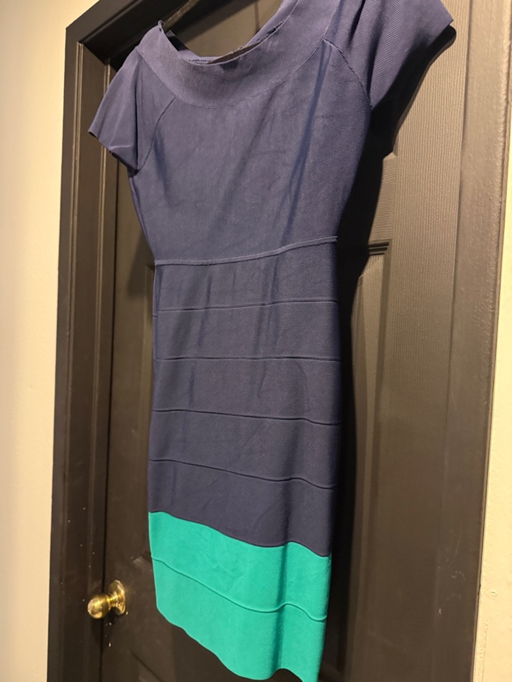 BCBGMaxAzria Navy and Teal Colorblock Cap-Sleeve Midi Dress